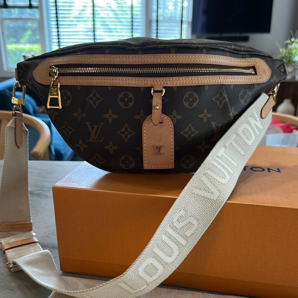 Excellent Condition- Louis Vuitton High Rise Bum Bag.